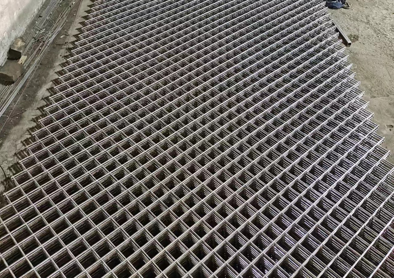 铁丝网片的使用寿命与哪些因素有关？